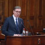 Vučić u skupštini: Ustav je za mene Sveto pismo, nema predaje i kapitulacije, ali pregovaraćemo i o najlošijim papirima Vučić