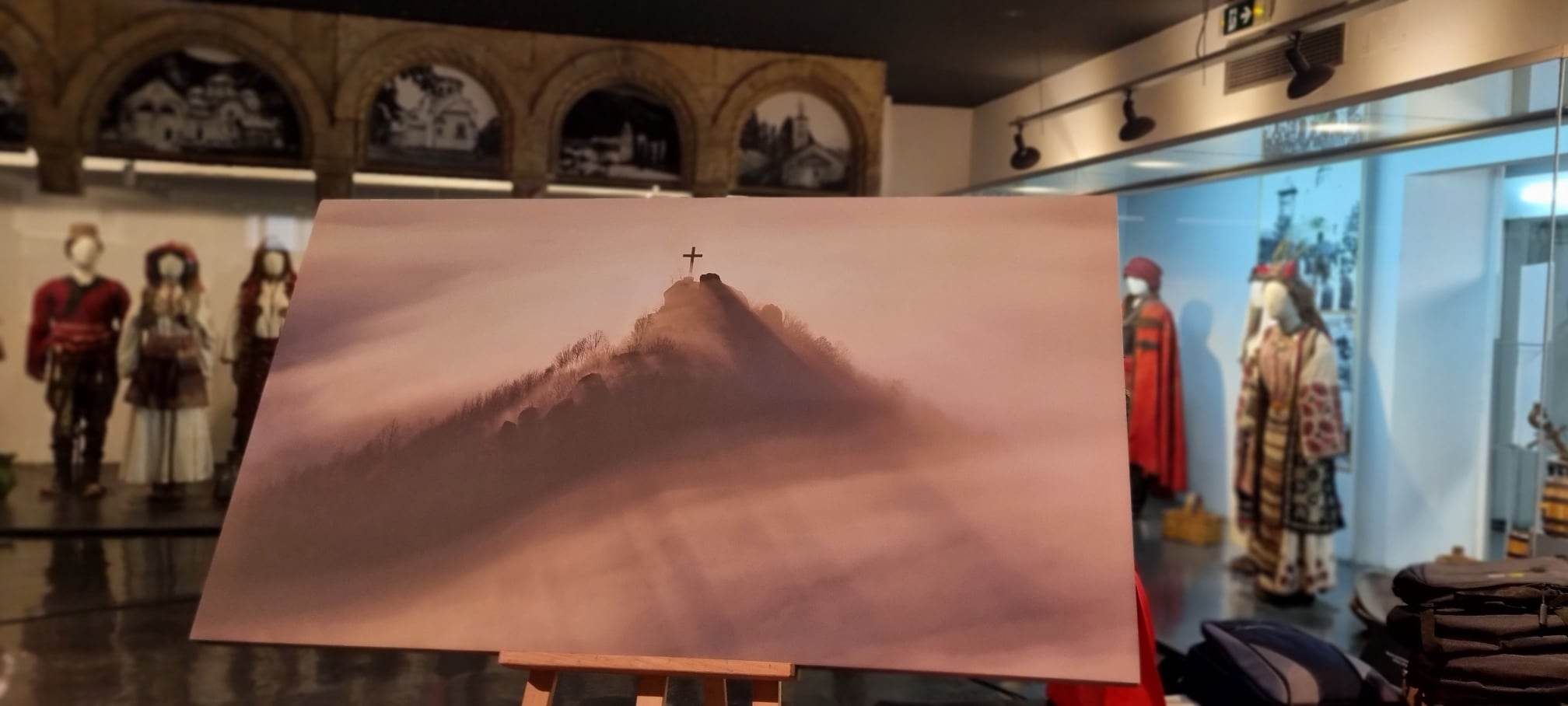 FOTO: Krst u magli u Etnografskom muzeju/KoSSev
