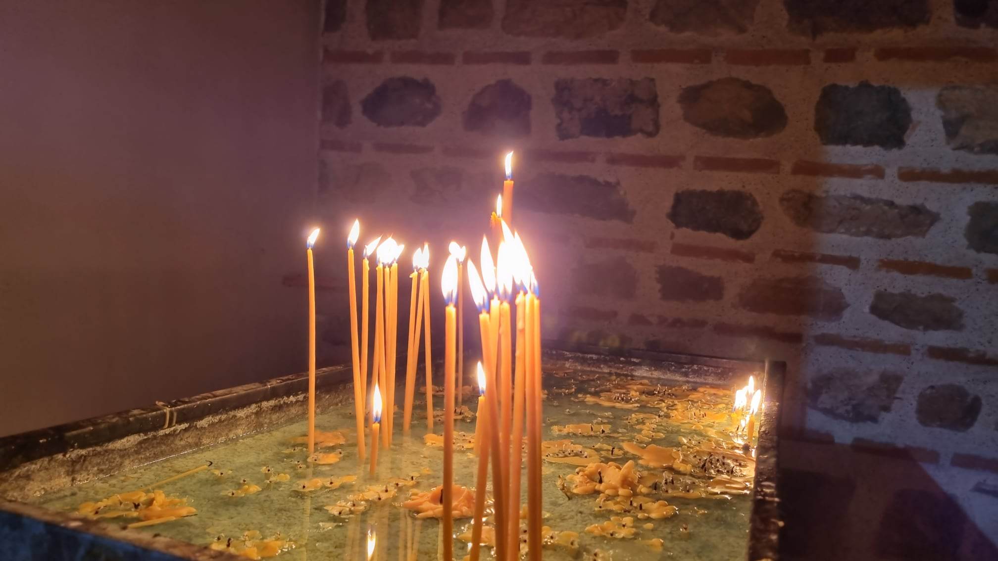 Duhovske ili letnje zadušnice, dan posvećen molitvi za umrle