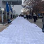 Članovi PSD ispred vlade u PR stavili 205,000 potpisa peticije protiv ZSO iz 2016. godine