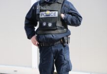Uhapšen osumnjičeni za napad na ekipu Kljan Kosova u Uroševcu, policija traga za još dve osobe Uhapšen osumnjičeni za napad na ekipu Kljan Kosova u Uroševcu, policija traga za još dve osobe
