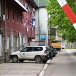 Roditelji sinoć privedenih mladića najavili protestnu šetnju policijska stanica zastava Kosovo
