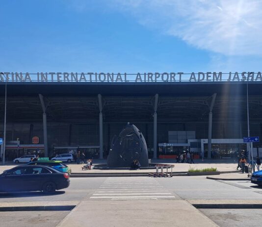 Od 1. juna aviokompanije dobijaju od 3 do 6 evra za svakog putnika iz dijaspore kojeg dovezu na Kosovo Aerodrom Priština Adem Jašari