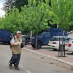 Specijalci prenoćili, i dalje obezbeđuju i kontrolišu opštinske zgrade Zvečan specijalci 27. 5