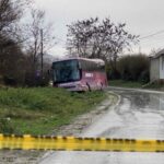 Trojica optuženih oslobođena za trostruko ubistvo u Glođanu; dvojica osuđena zbog oružja, tužiteljka najavljuje nastavak pravne borbe