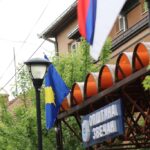 Kosovska zastava vijori se i ispred zgrade opštine Zvečan Opština Zvečan zastave kosovoska