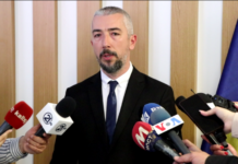 Apelacioni sud potvrdio uslovnu kaznu Erdenu Atiću zbog prekida prenosa sednice Skupštine na RTK 2016. godine Erden Atić