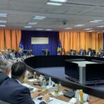 Sastanak Kurtija sa gradonačelnicima opština na Kosovu, učestvuju i četiri gradonačelnika severnih opština