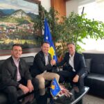 Ministar iz PR posetio albanskog gradonačelnika u Leposaviću: Novi šerif je u gradu!