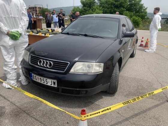 Automobil zvečan