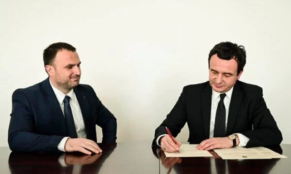 šef kabineta kosovskog premijera, Ljuan Daljipi (Luan Dalipi),