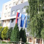 Who is moving in, and who is usurping apartments in the Leposavic municipality?