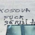 Vulgarne i preteće poruke upućene Makedoncima i Srbiji ispisane u Skoplju