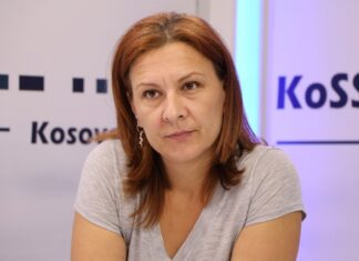 When a JKP „Standard“ accountant ends up working as street sweeper – a lawsuit filed against Rakic Bojana Miletić