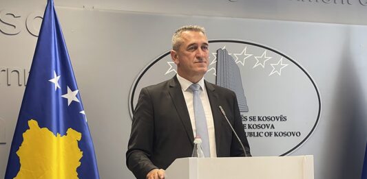 Rašić: Radomirović kontraverzna ličnost, bez kapaciteta, ali političari rade sa onim što imaju