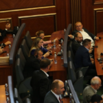 RTK: Preko 100.000 evra iz kosovskog budžeta za plate 10 srpskih poslanika; Konjufca o izradi etičkog kodeksa