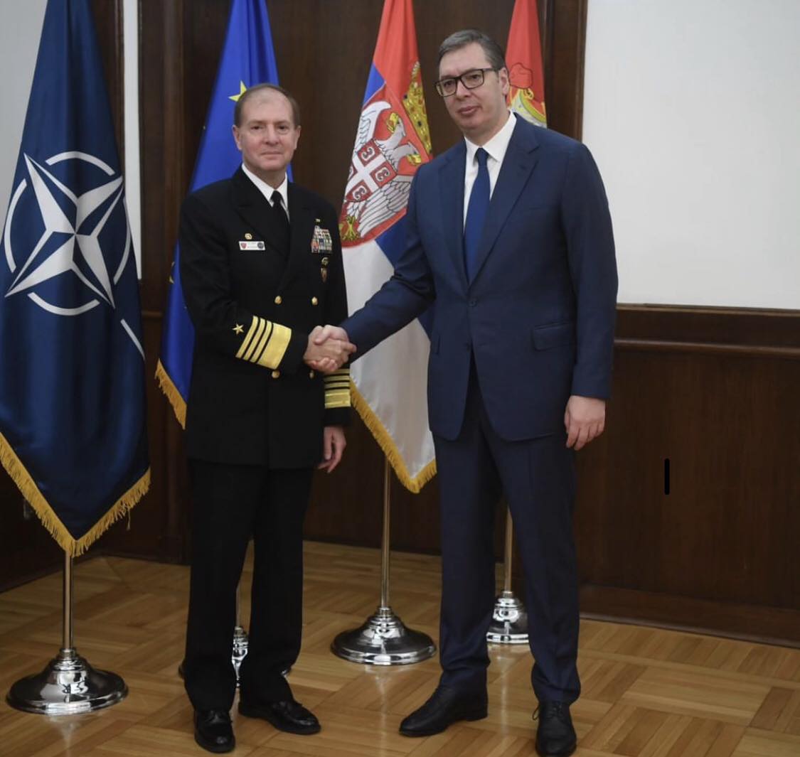 Vučić i admiral Manč