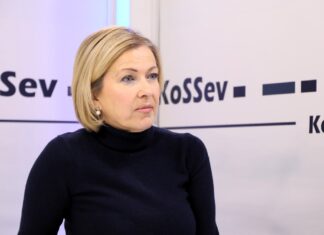 Oluja propagande, progonstvo istine Tatjana Lazarević Tanja urednica kossev