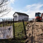 Eparhija: Kosovske vlasti našu crkvu u Vinarcima, mimo saglasnosti, renoviraju kao katoličku, pozivamo međunarodnu zajednicu da reaguje