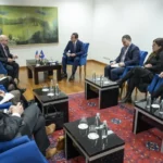 Serija Kurtijevih sastanaka sa međunarodnim predstavnicima: Žali se na Beograd i hvali Kosovo – „šampion demokratije“