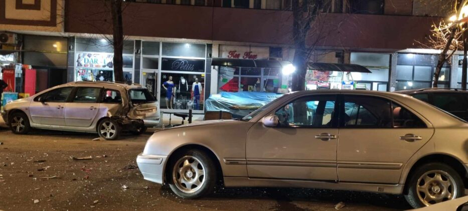 Saobraćajna nesreća mitrovica policija