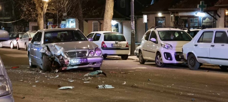 Saobraćajna nesreća mitrovica policija