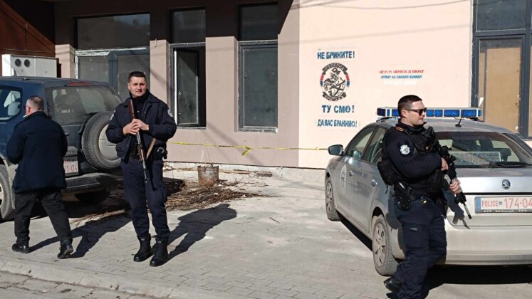 Zvečan / Pretres / Kosovska policija