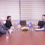 CBK nakon sastanka sa Hovenijerom: Građani mogu da primaju novac u evrima, ima banaka na Severu, oni koji nemaju račun mogu da otvore Ismailji Hovenijer Centralna banka Kosova dinari