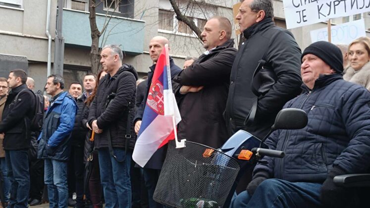 Protest Kosovska Mitrovica dinari