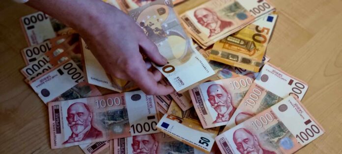 dinar evro pare novac