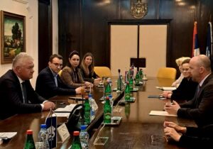 Predstavnici Kancelarije za KiM i direktor Poštanske štedionice na sastanu sa predstavnicima ambasade SAD u Beogradu