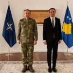 Kurti sa Ulutašem o uredbi CBK: Ne mogu da se mešam u njihov rad, ali ćemo žalbe građana ozbiljno tretirati Kurti Ozkan Ulutaš Uredba CBK