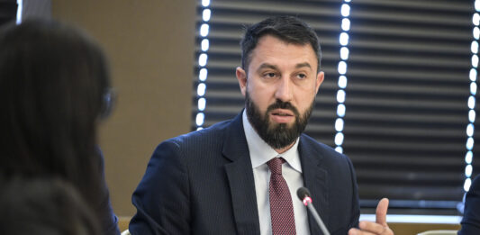 Eljbert Krasnići