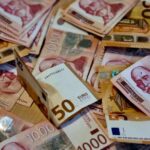„KosovaPress“: Vlasti zabranile njegovu upotrebu, ali dinar nastavlja da cirkuliše bez ikakvih prepreka pare dianri evri