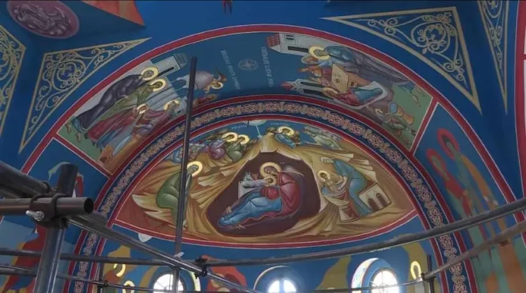 Lipljan crkva Svetih Flora i Lavra freskopisanje