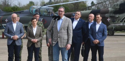 vucic na aerodromu vucevic mali dodik brnabic