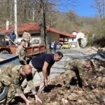 KFOR pritekao u pomoć monasima Draganac u fizičkim radovima