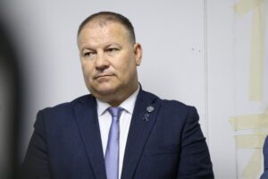 Kosovo Police Director Responds to Criticism Hodža: Preduzećemo mere za sva "devijantna" Gazmend Hodža