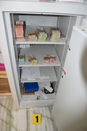 Dinari zaplena KP Po&scaron;tanske &scaron;tedionica