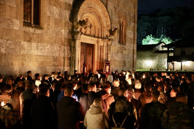 Manastir Visoki dečani ponoćna liturgija