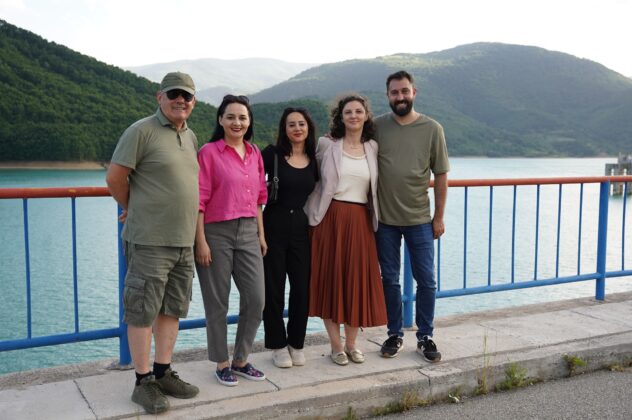 Dželjalj Svečlja Artane Rizvanoli Eljbert Krasnići i aktivisti Samoopredeljenja na jezeru Gazivode, čiste smeće