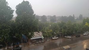 Od sunčanih dana do grmljavine Kiša Mitrovica nevreme grad