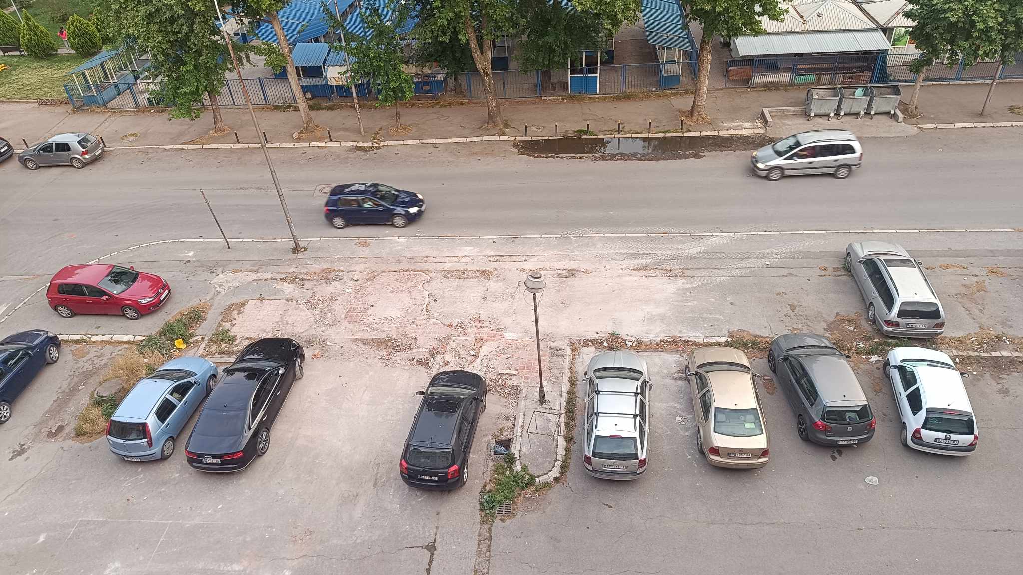 Opština Severna Mitrovica uklonila lokal u Kolašinskoj ulici