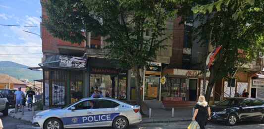 Pretresi na dve lokacije u severnom delu Mitrovice u vezi sa nezakonitim nadgledanjem