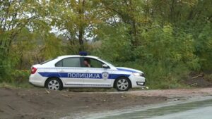 Mediji: Pucnjava kod Majdanpeka MUP Srbije policijsko vozilo