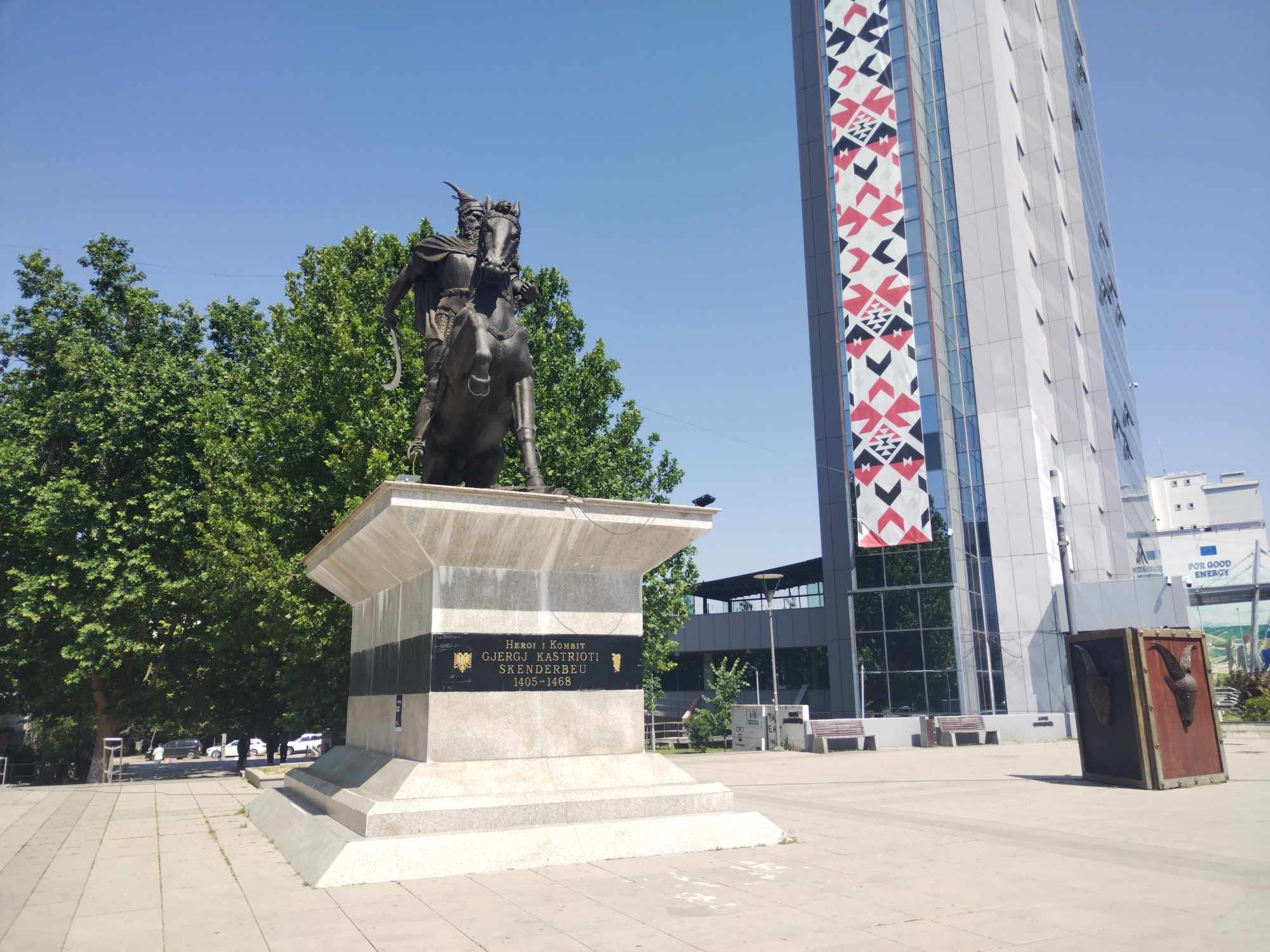 Trg Skenderbeg Priština