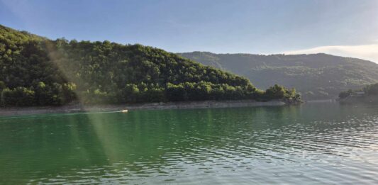 Jezero Gazovode visoke temperature