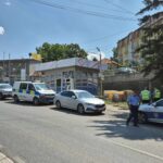 Agencija za privatizaciju i policija u objektu NIS-ove pumpe u Zvečanu NIS pumpa Zvečan