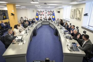 Kurti: Formirana komisija predvođena Rašićem Sednica vlada Kosova kosovska vlada