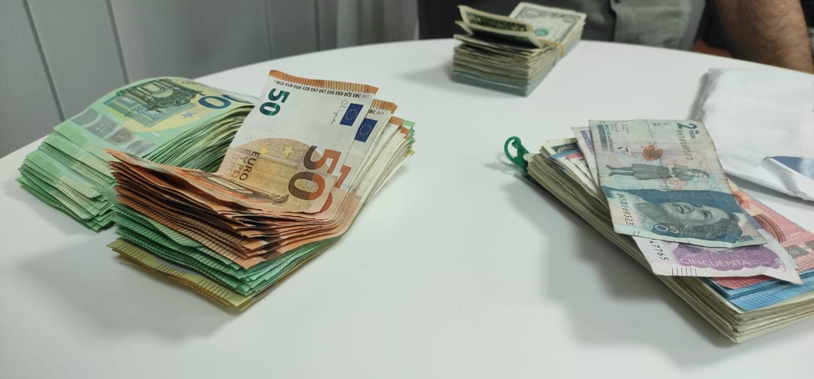 U Prištini uhapšene dve osobe iz Kolumbije osumnjičene za prevaru
